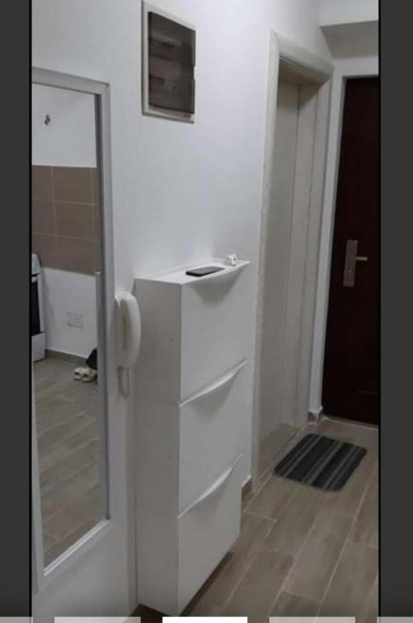 East Gate Apartment Studio Skopje Eksteriør billede